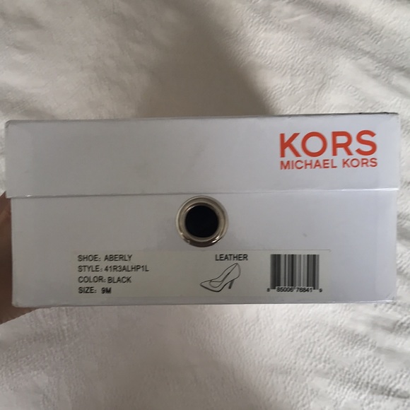 Kors by Michael Kors Aberly Pump - Picture 6 of 17